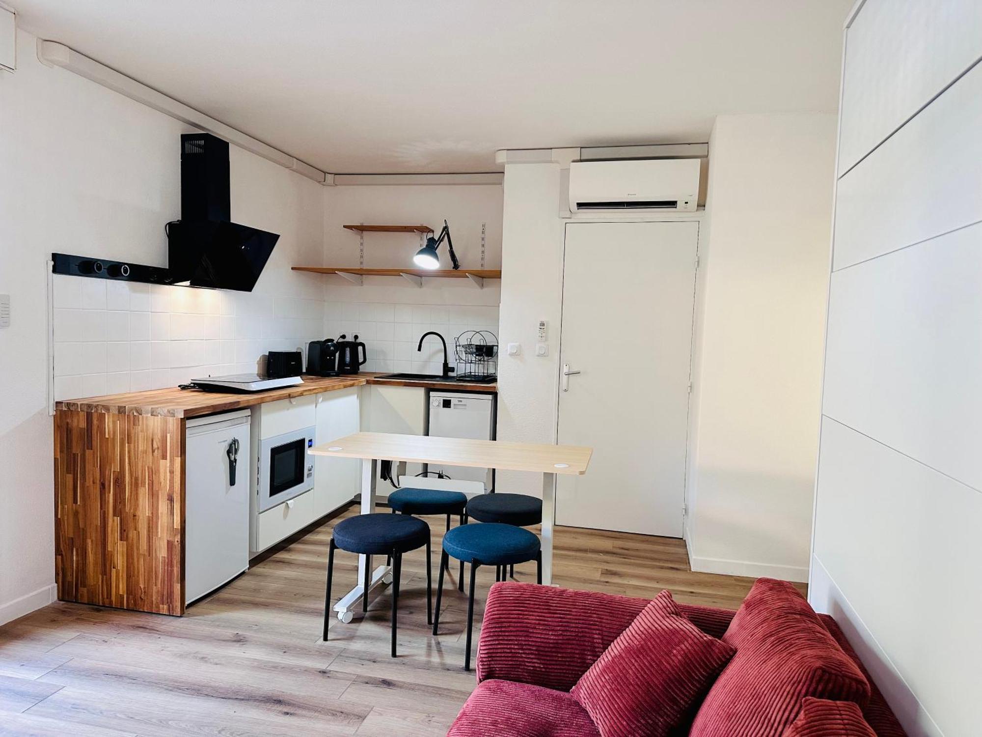 Apartment 40M2-Air Conditioning-Elevator-Underground Parking-Self Checkin! Appart Climatise 40M2-Ascenseur-Parking Souterrain -Arrivee Autonome Avignon Extérieur photo