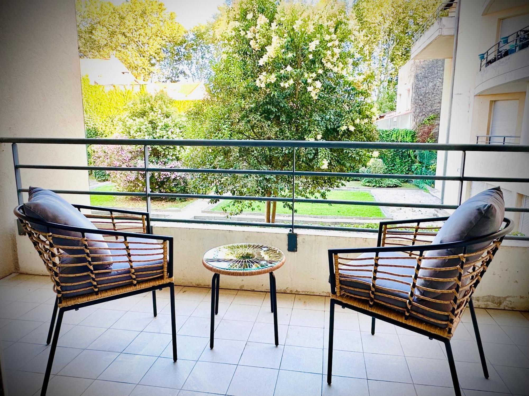 Apartment 40M2-Air Conditioning-Elevator-Underground Parking-Self Checkin! Appart Climatise 40M2-Ascenseur-Parking Souterrain -Arrivee Autonome Avignon Extérieur photo